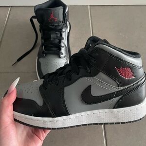Air Jordan 1 Mid “Shadow” 6Y / 7.5W
